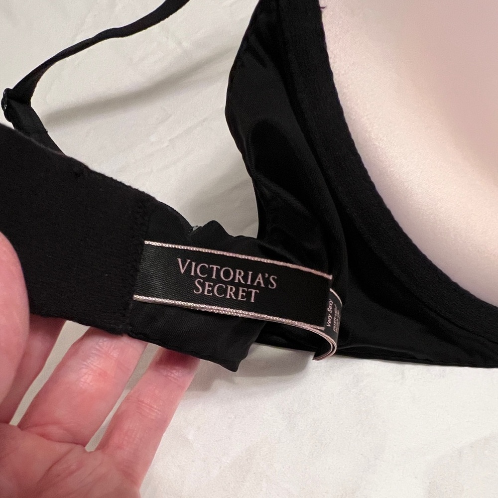 NWOT Victoria’s Secret Very Sexy Black & Black Rhinestones Push Up Bra 34F (DDD) - Picture 7 of 10